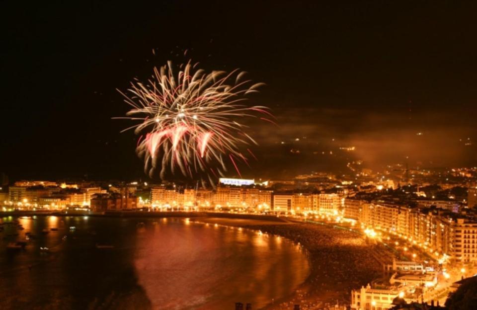 Beach Accommodation Apartment San Sebastian Luaran gambar